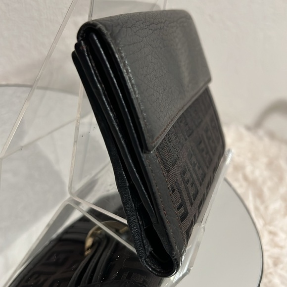 Fendi Black Monogram Wallet - Picture 4 of 15